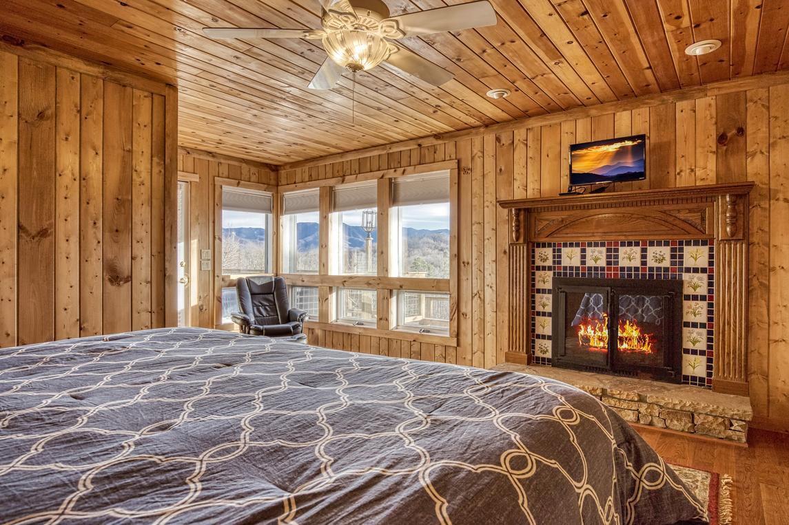 Mountain Vista - New Listing