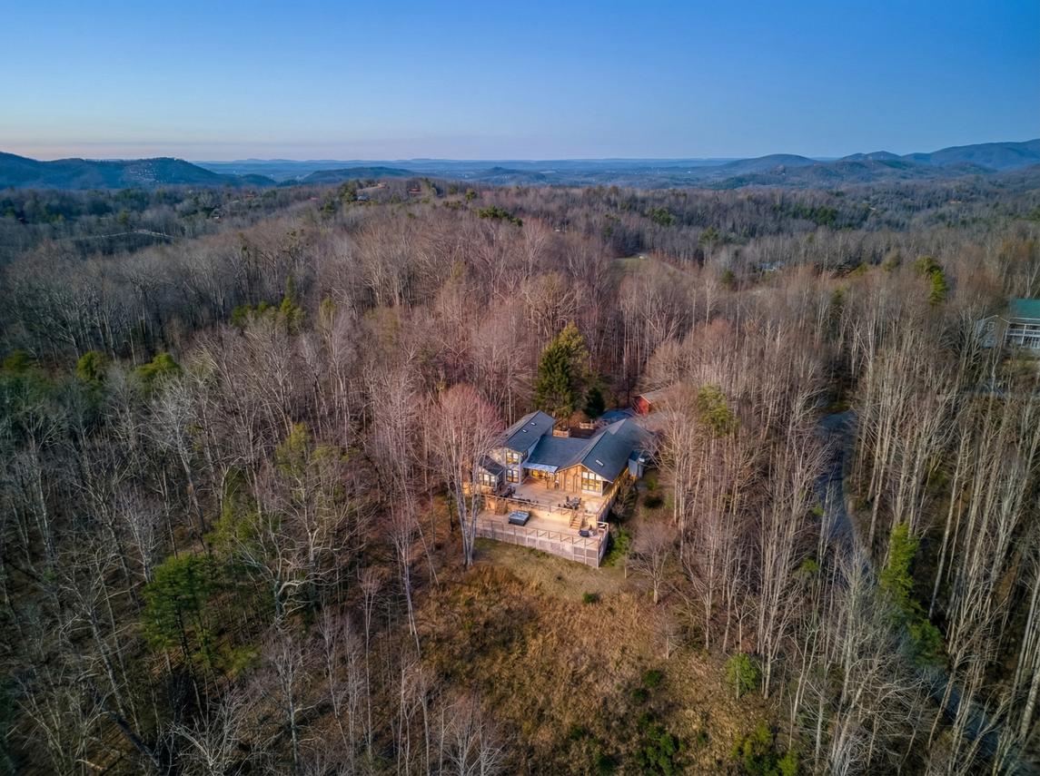 Mountain Vista - New Listing