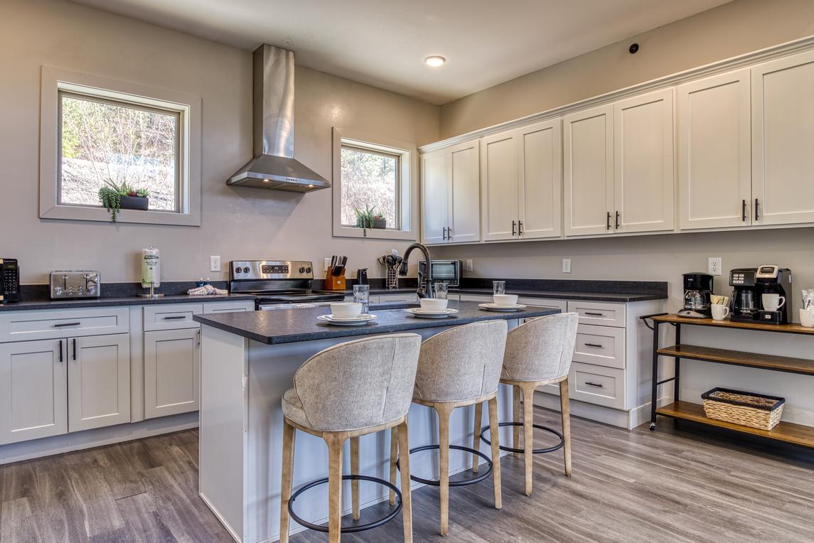 Summit Trails Retreat - New listing