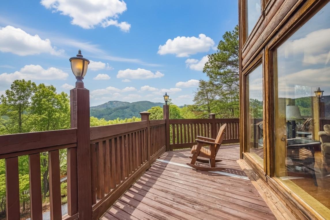 Heaven on a Hill - New Listing