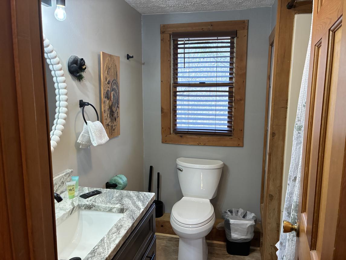 Cozy Cabin At Wild Turkey - New Listing