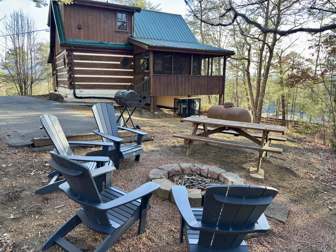 Cozy Cabin At Wild Turkey - New Listing