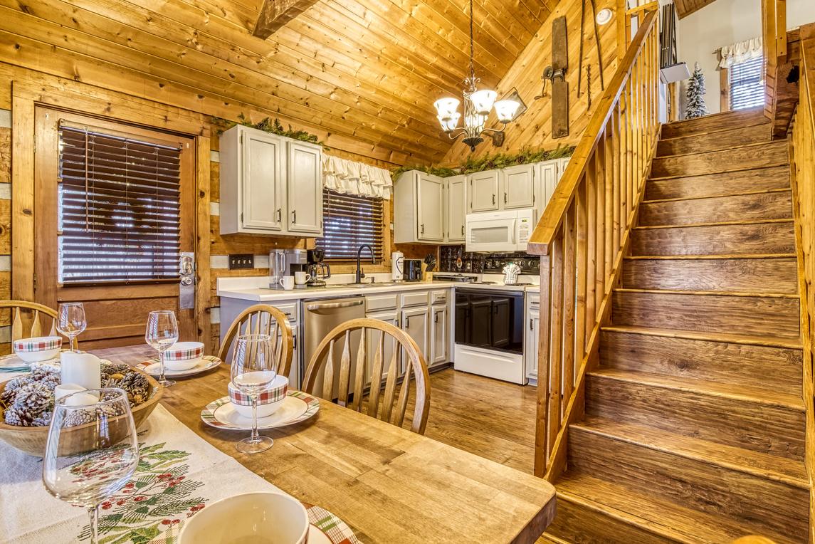 Cozy Cabin At Wild Turkey - New Listing