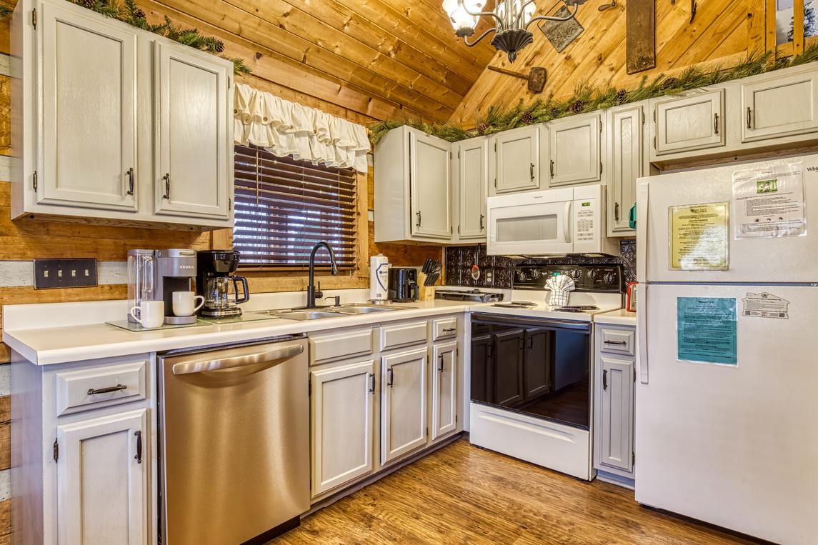 Cozy Cabin At Wild Turkey - New Listing