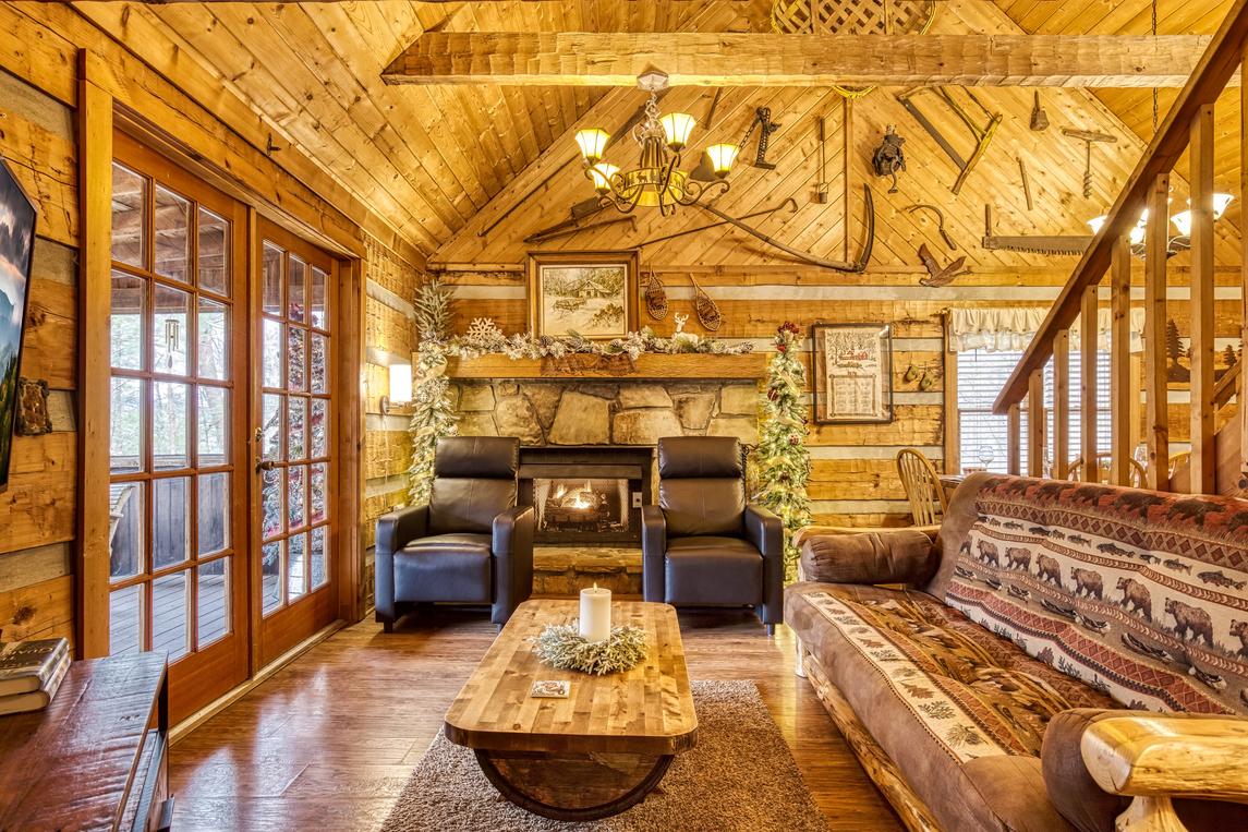 Cozy Cabin At Wild Turkey - New Listing