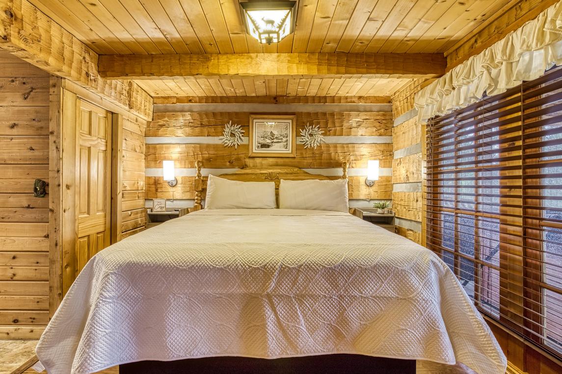 Cozy Cabin At Wild Turkey - New Listing