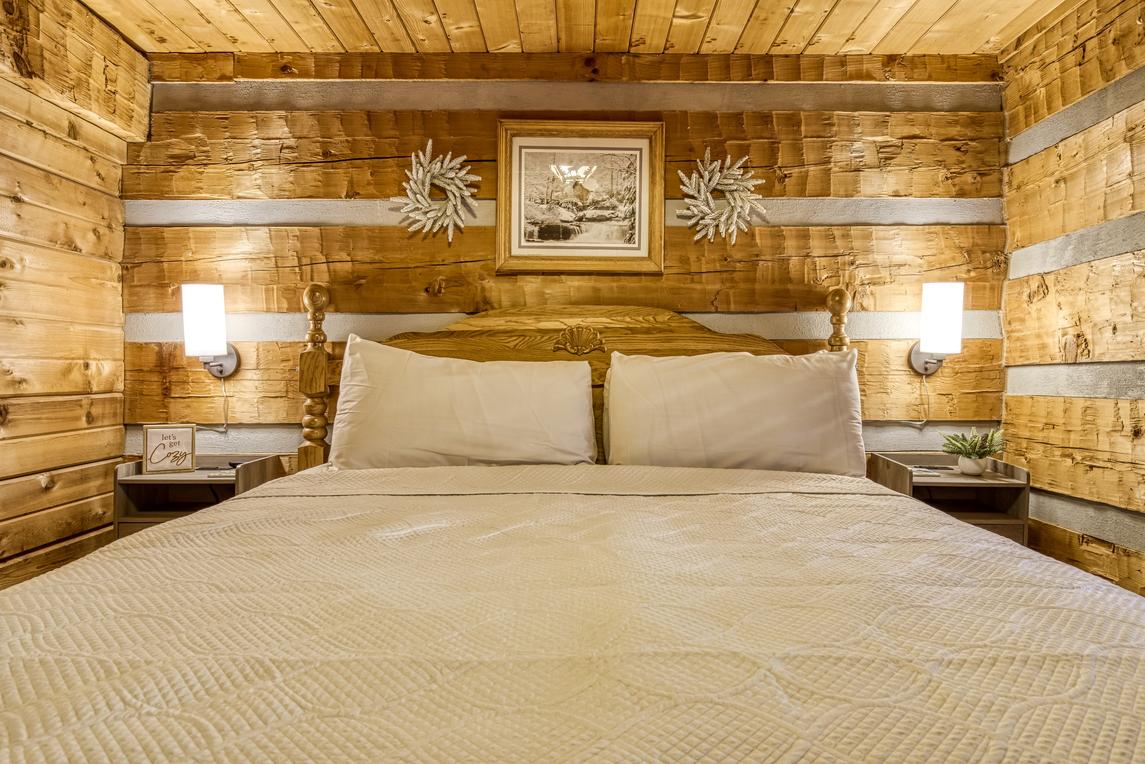 Cozy Cabin At Wild Turkey - New Listing