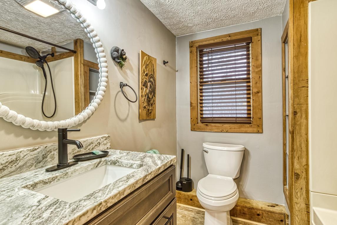 Cozy Cabin At Wild Turkey - New Listing