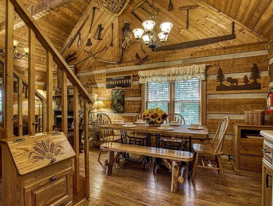 Cozy Cabin At Wild Turkey - New Listing