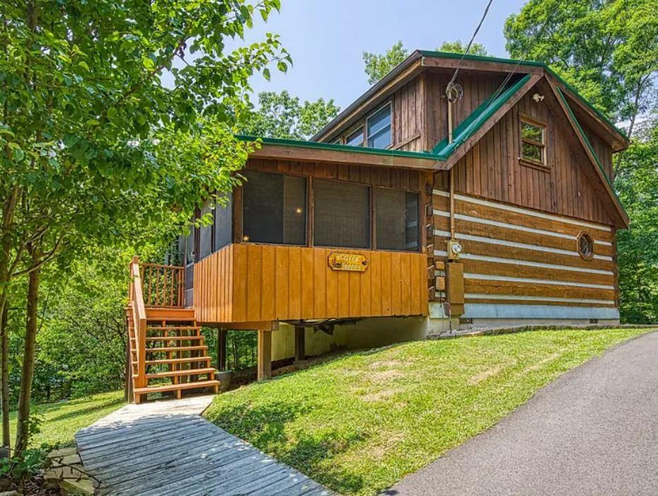 Cozy Cabin At Wild Turkey - New Listing