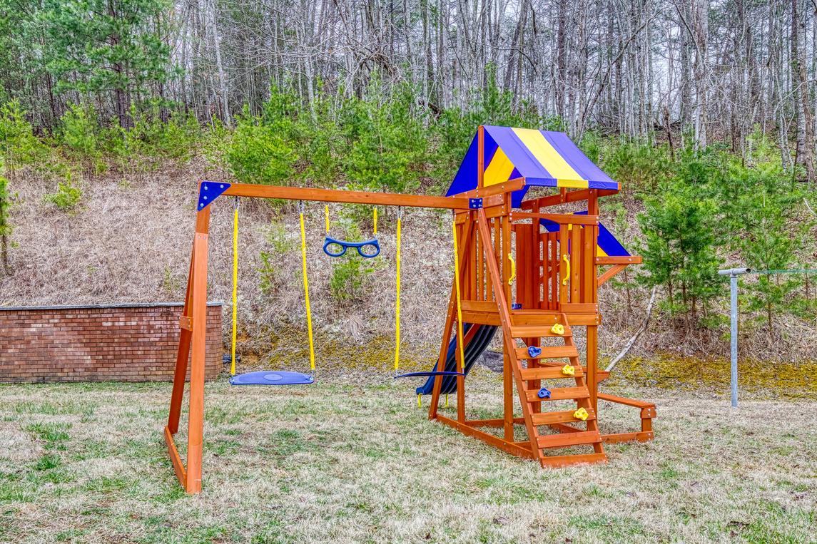 Peaceful Cabin - New Listing