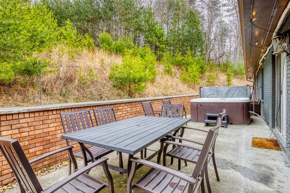 Peaceful Cabin - New Listing