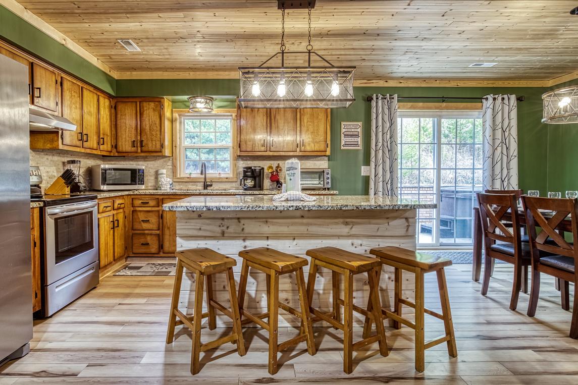 Peaceful Cabin - New Listing