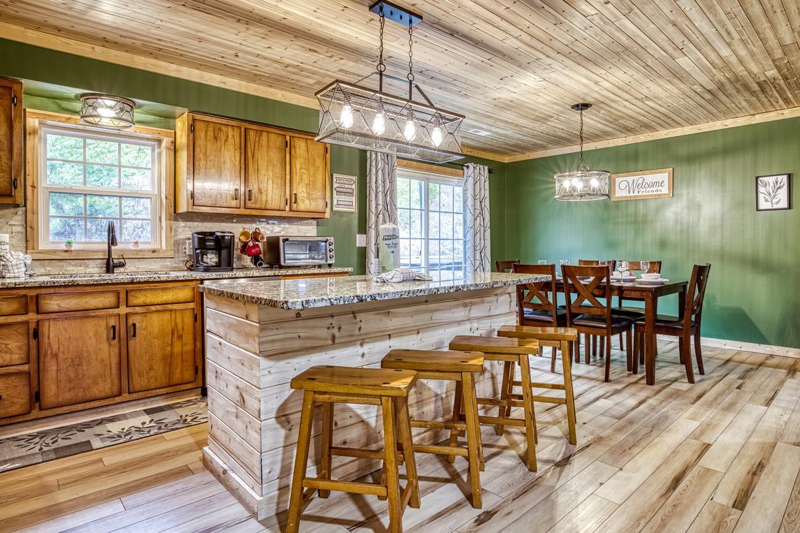 Peaceful Cabin - New Listing