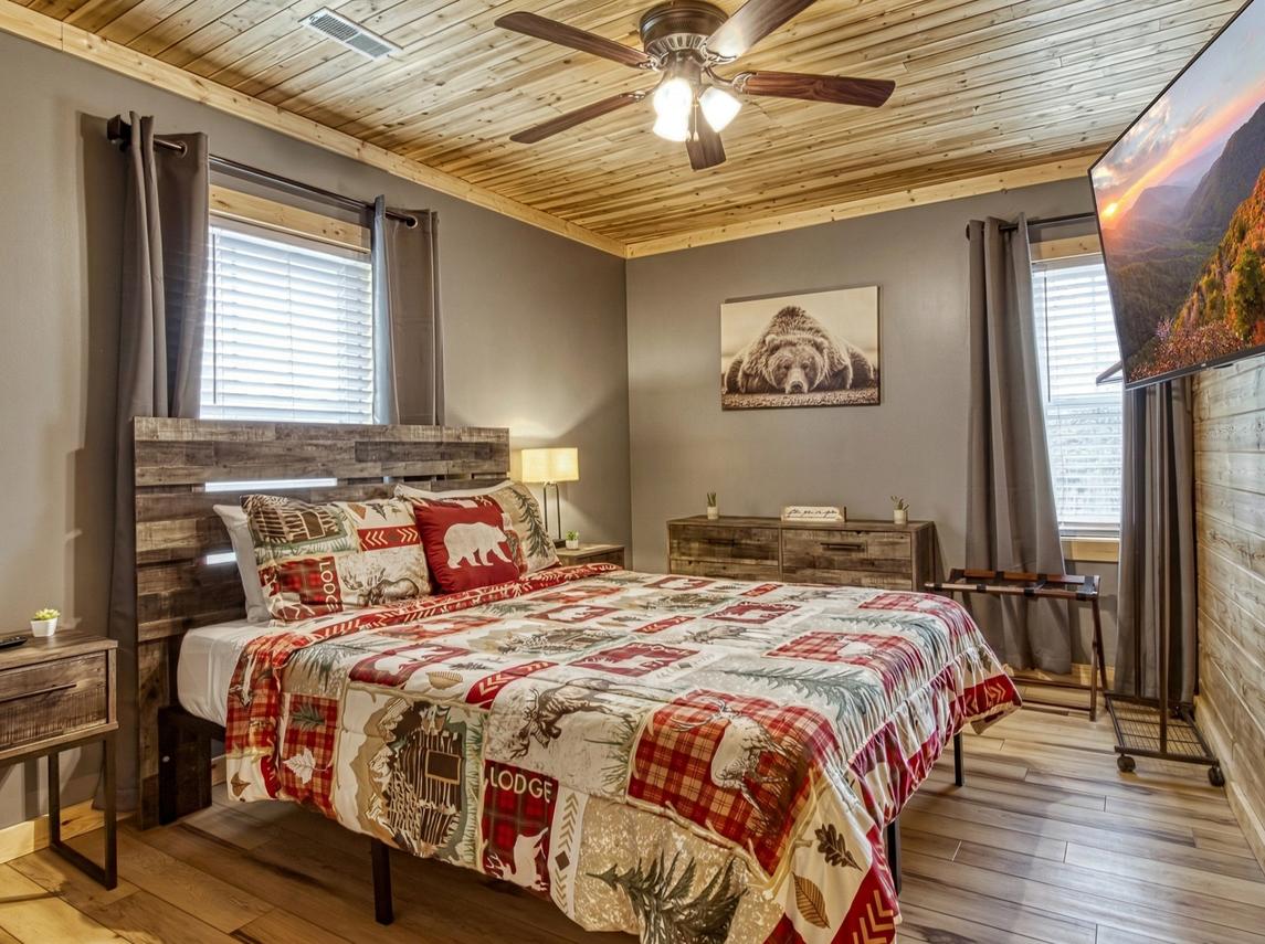 Peaceful Cabin - New Listing