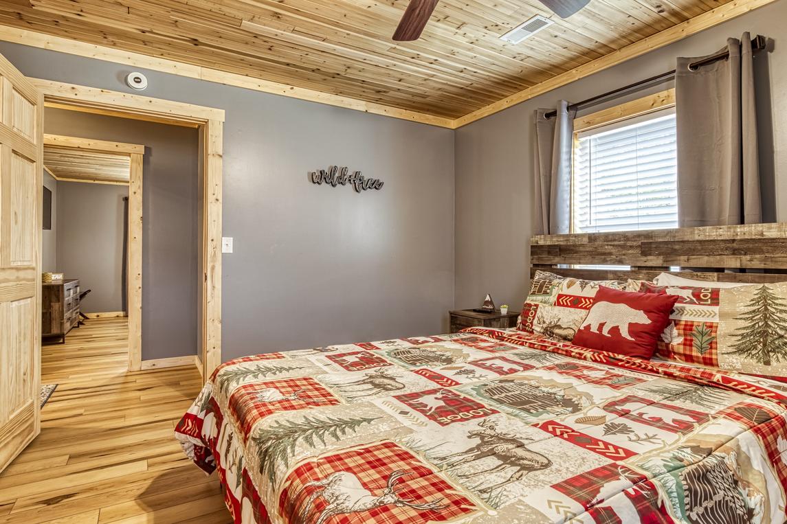 Peaceful Cabin - New Listing