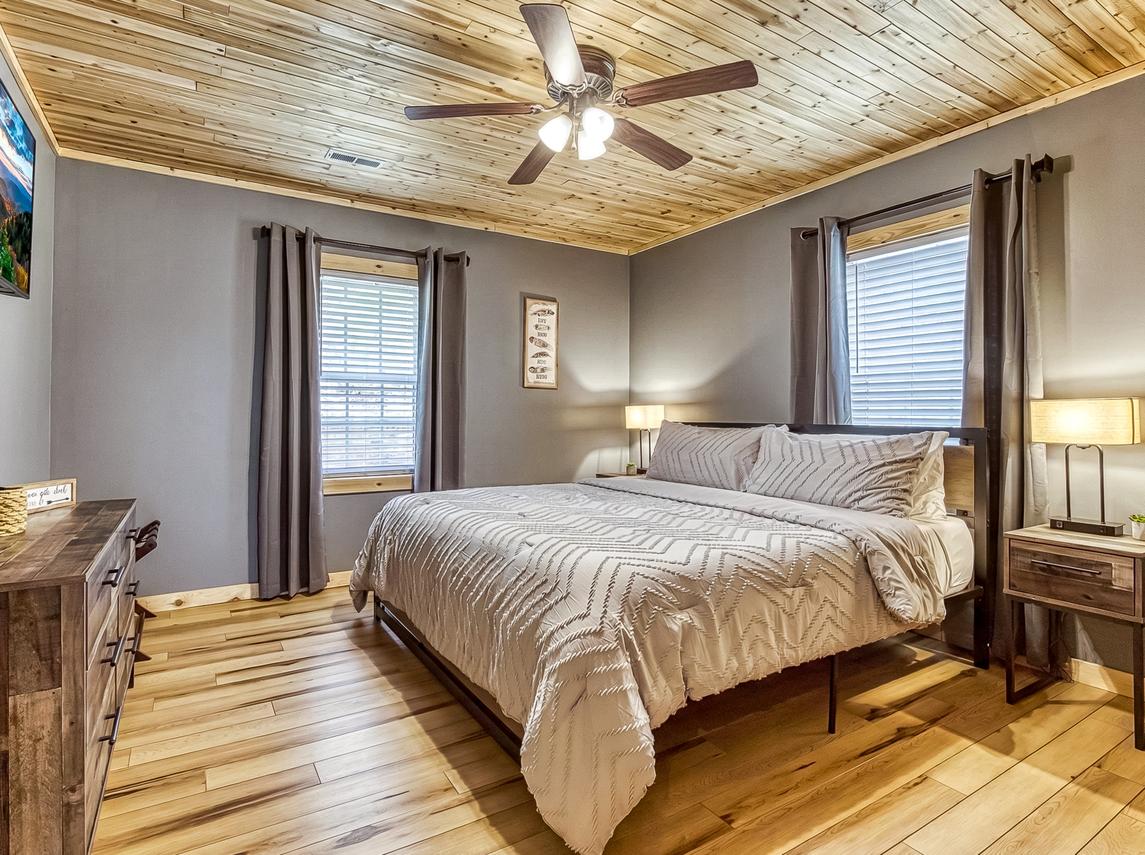 Peaceful Cabin - New Listing