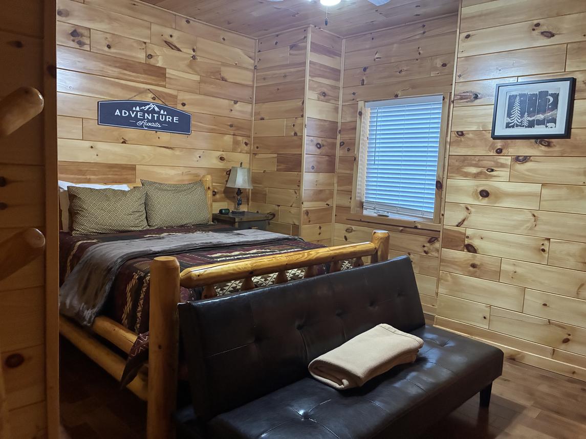 Beartastic Mountain View Lodge - New