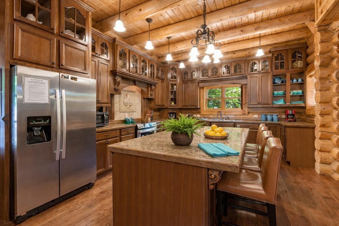 Legend Crest Lodge - New Listing