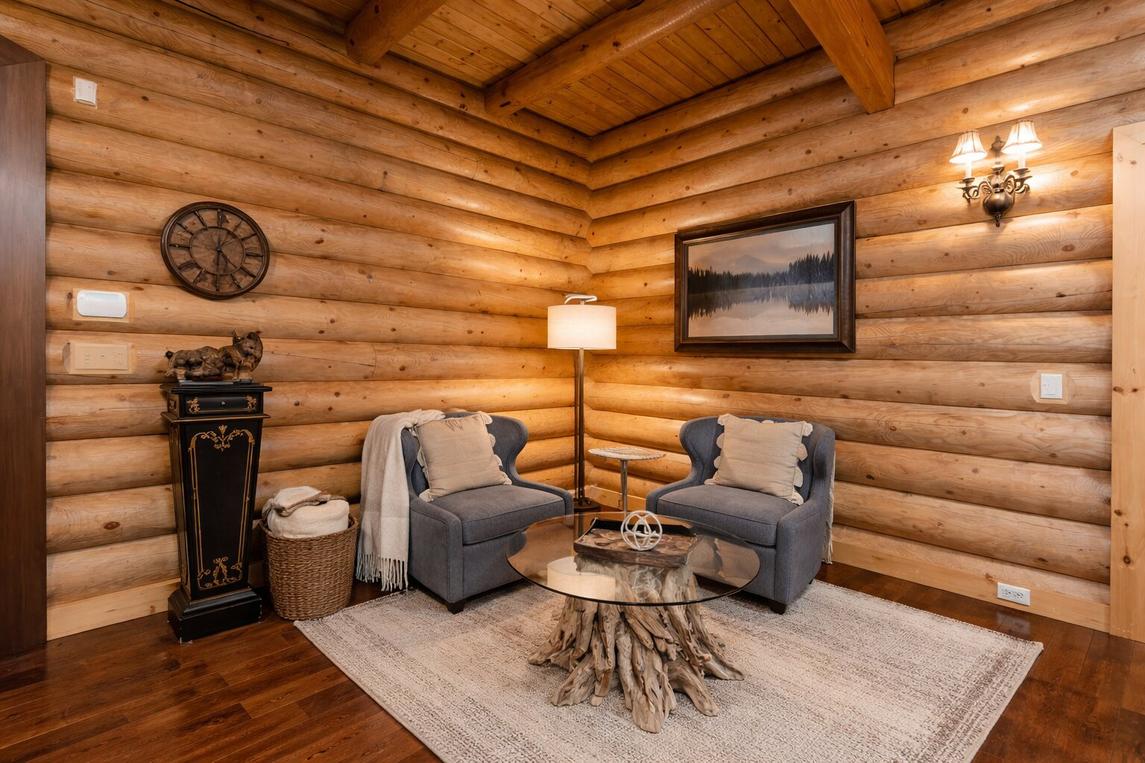 Legend Crest Lodge - New Listing