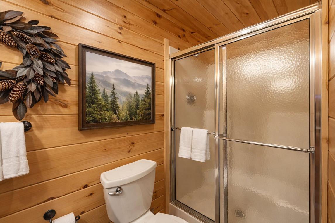 Legend Crest Lodge - New Listing