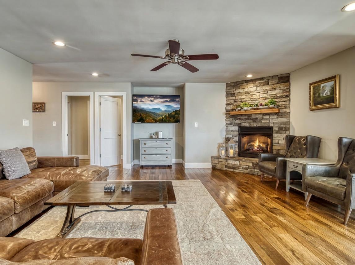 LeConte Mountain Lodge 