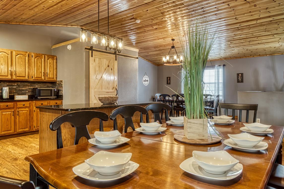 Sunrise Splash interior 4