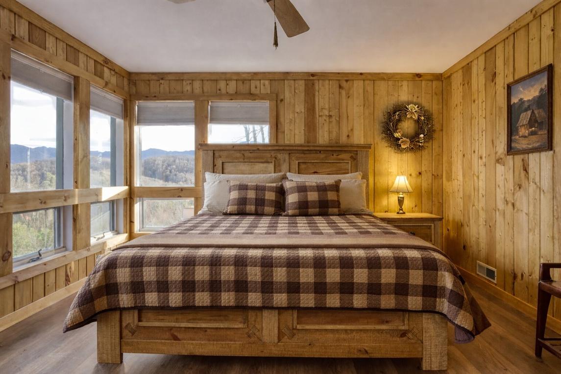 Mountain Vista - New Listing