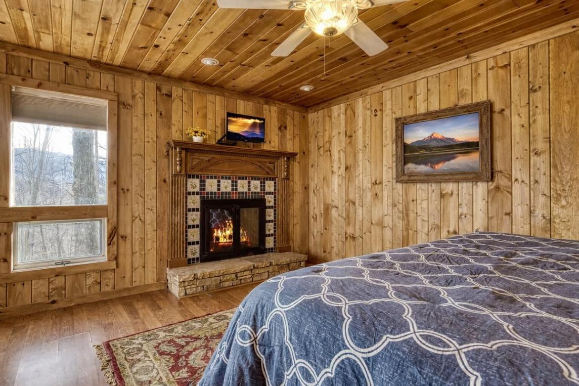 Mountain Vista - New Listing