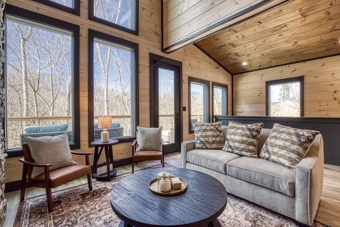 Whiskey Splash - New listing