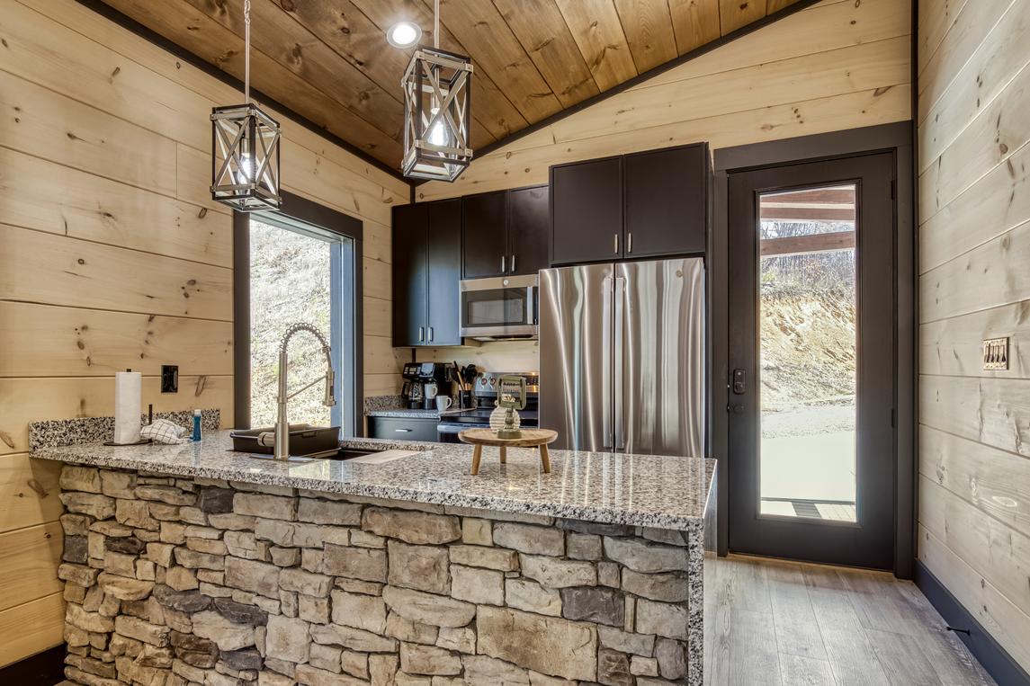 Whiskey Splash - New listing