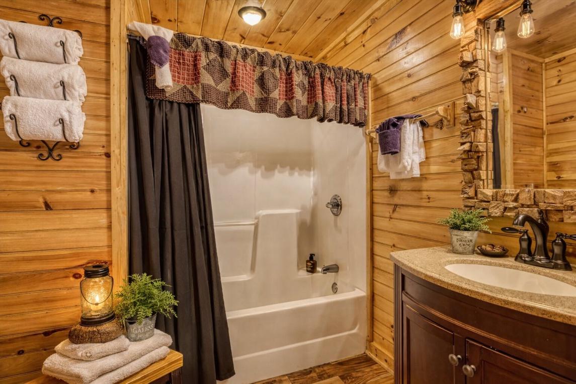 Smoky Serenity Chalet 