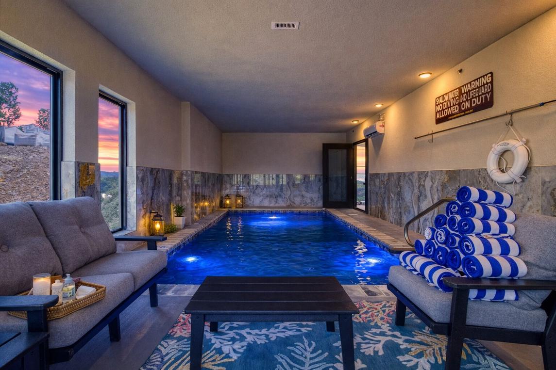 Carpenters Splashin Paradise - Waterpark - Theater Room