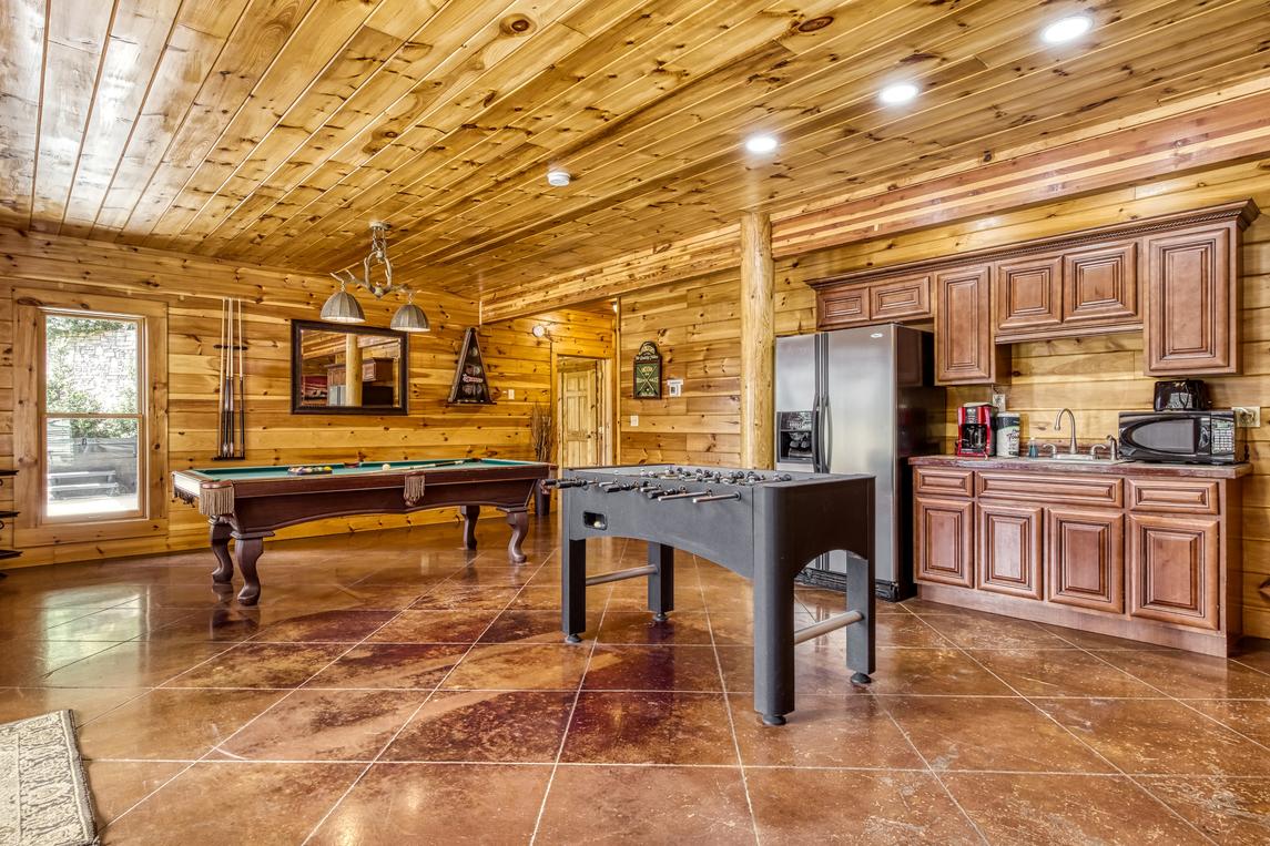 Legend Crest Lodge - New Listing