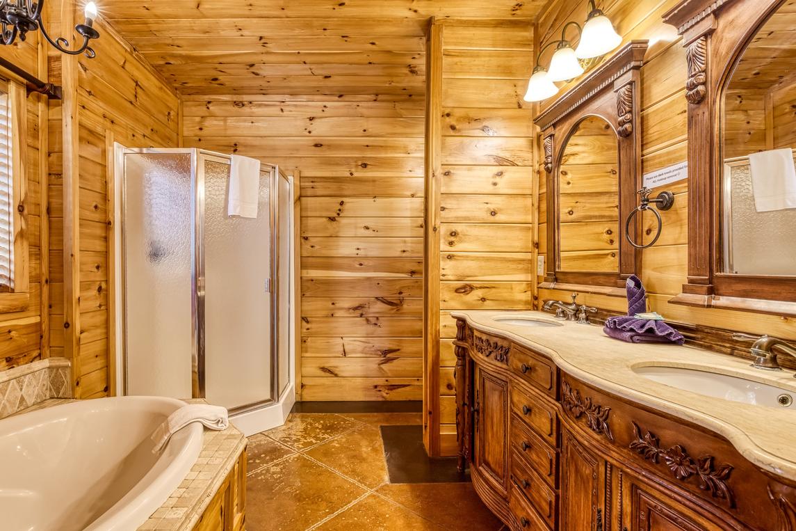 Legend Crest Lodge - New Listing