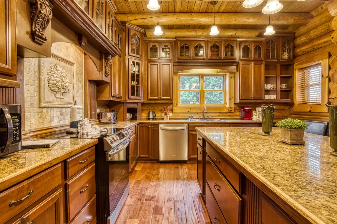 Legend Crest Lodge - New Listing