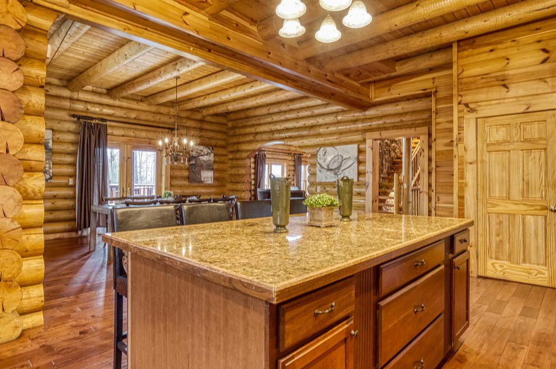 Legend Crest Lodge - New Listing