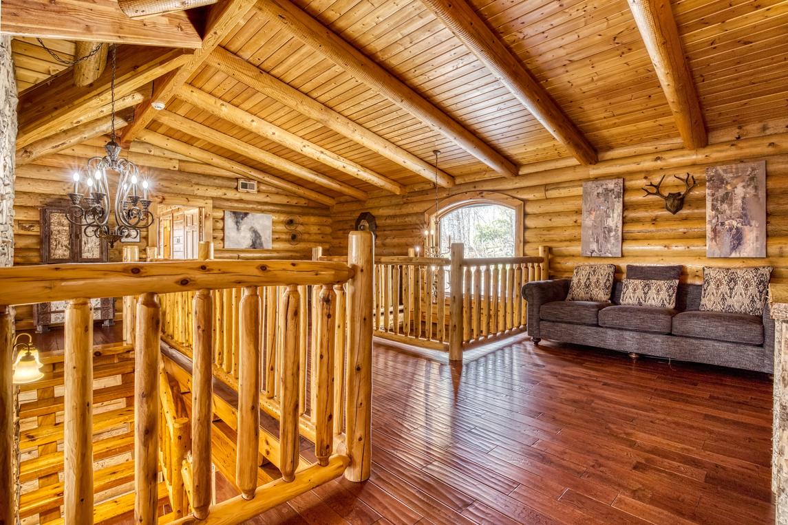 Legend Crest Lodge - New Listing