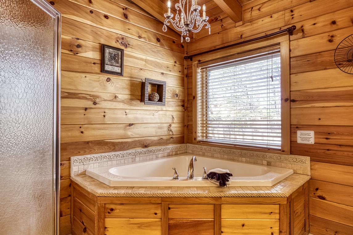 Legend Crest Lodge - New Listing