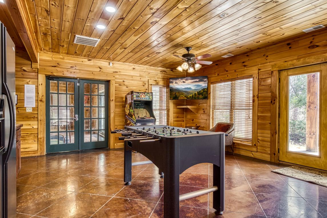 Legend Crest Lodge - New Listing