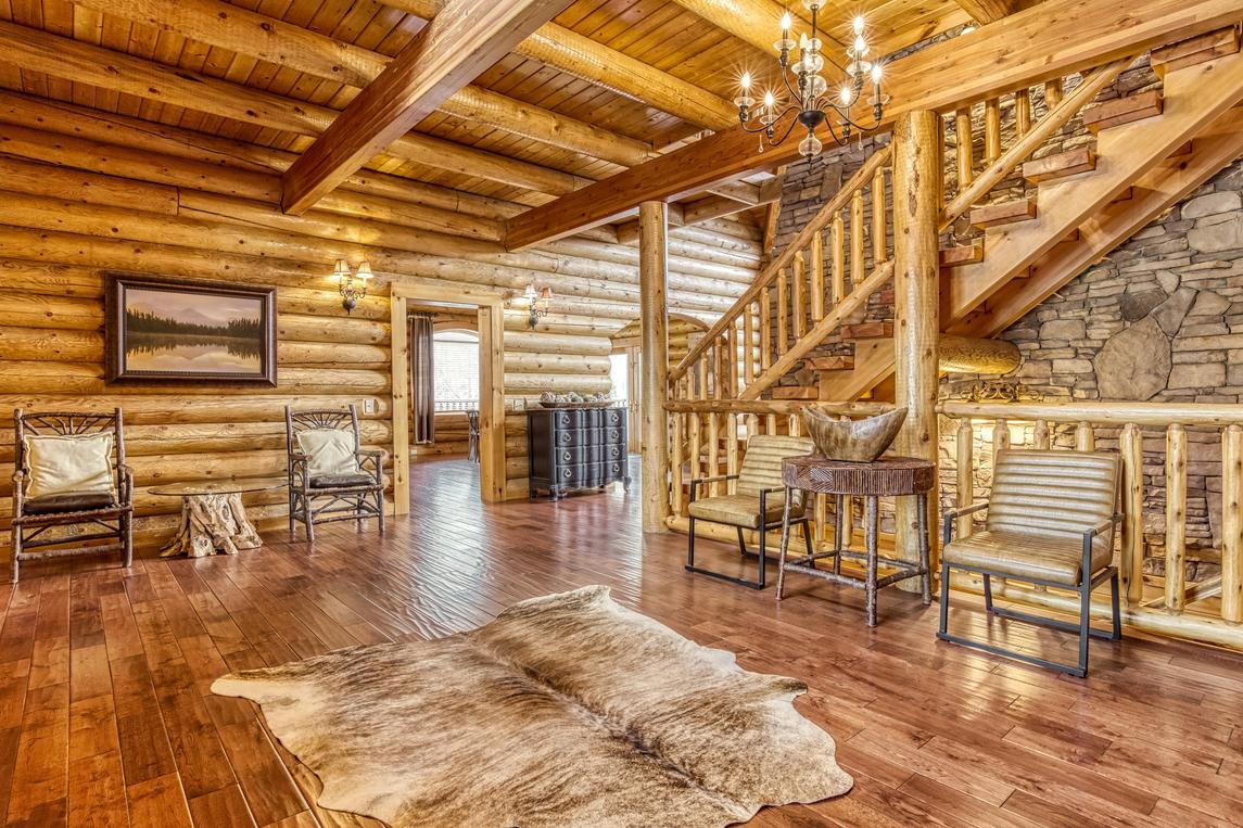 Legend Crest Lodge - New Listing