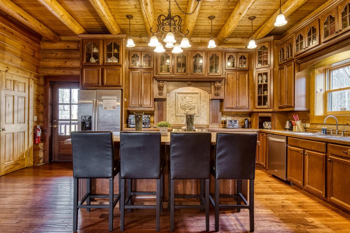 Legend Crest Lodge - New Listing