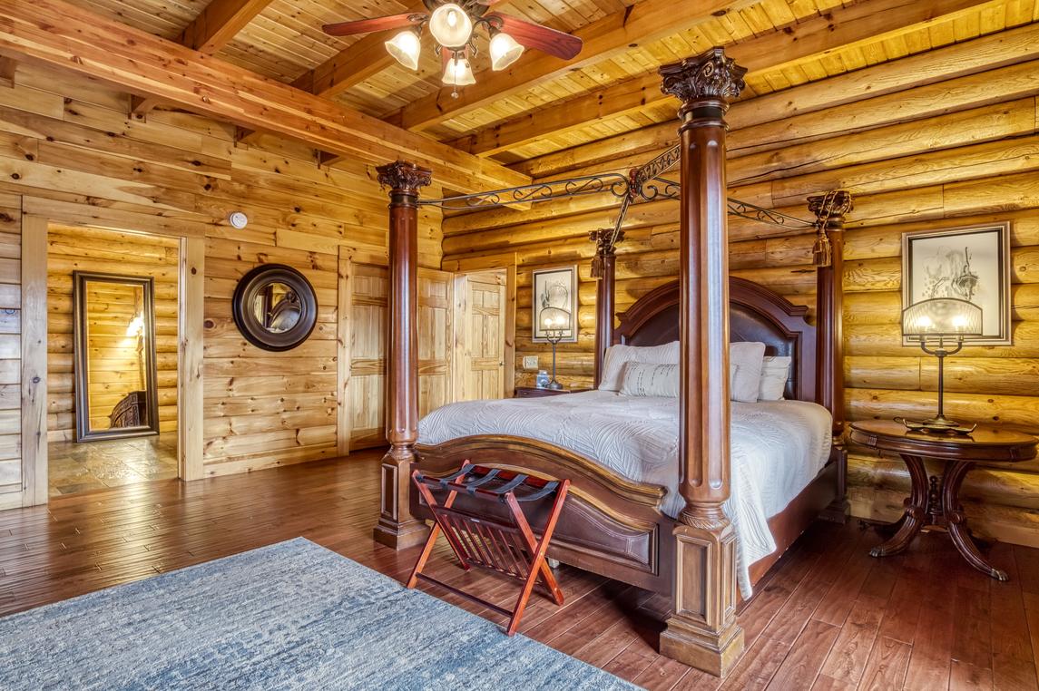 Legend Crest Lodge - New Listing