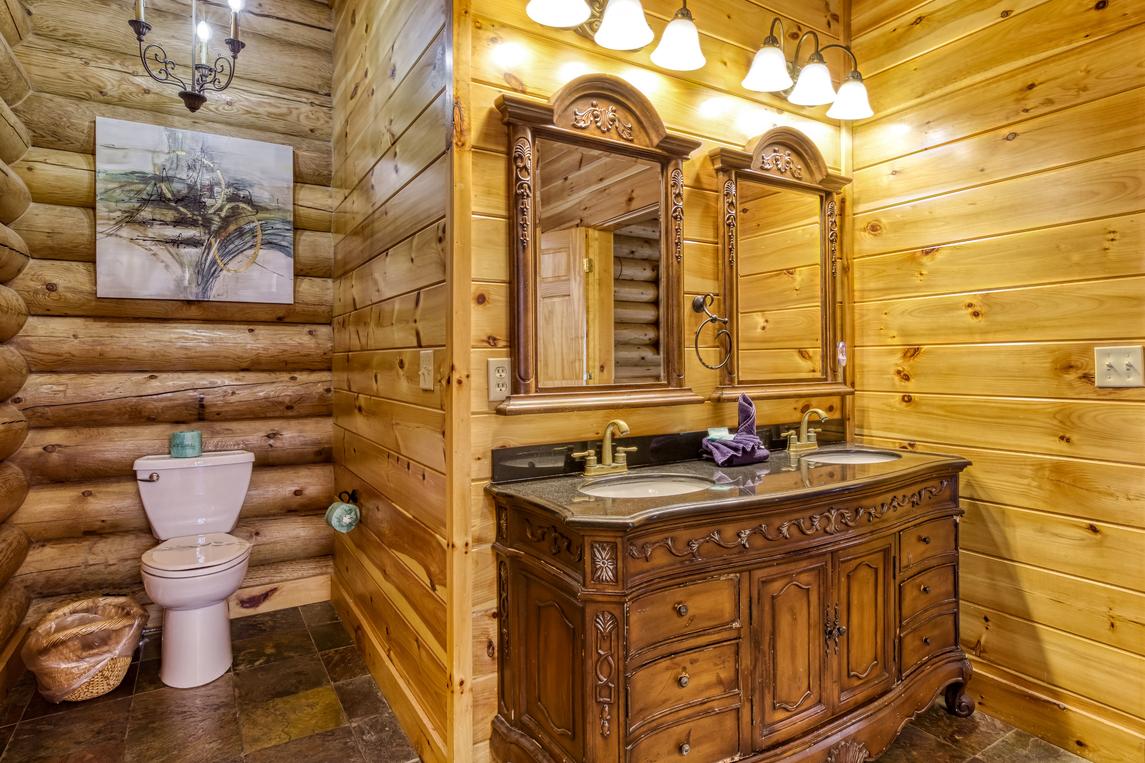 Legend Crest Lodge - New Listing