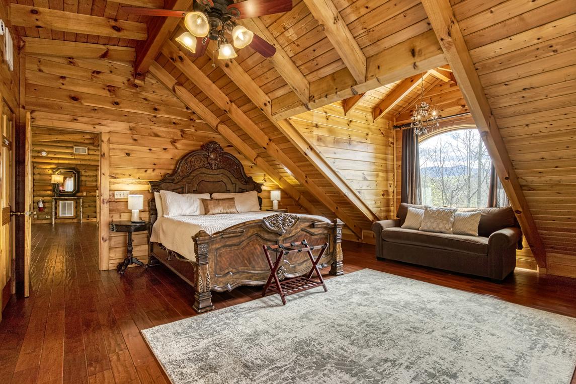 Legend Crest Lodge - New Listing
