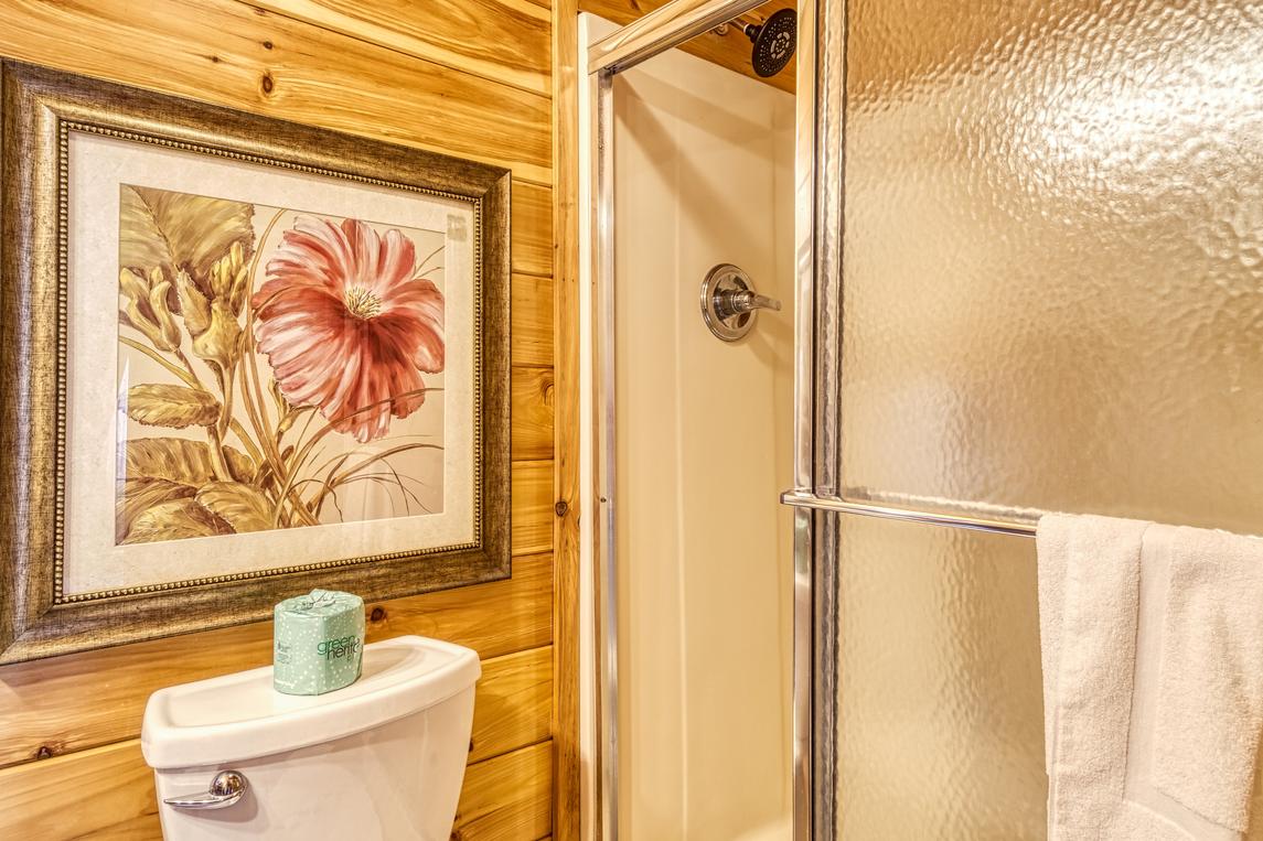 Legend Crest Lodge - New Listing