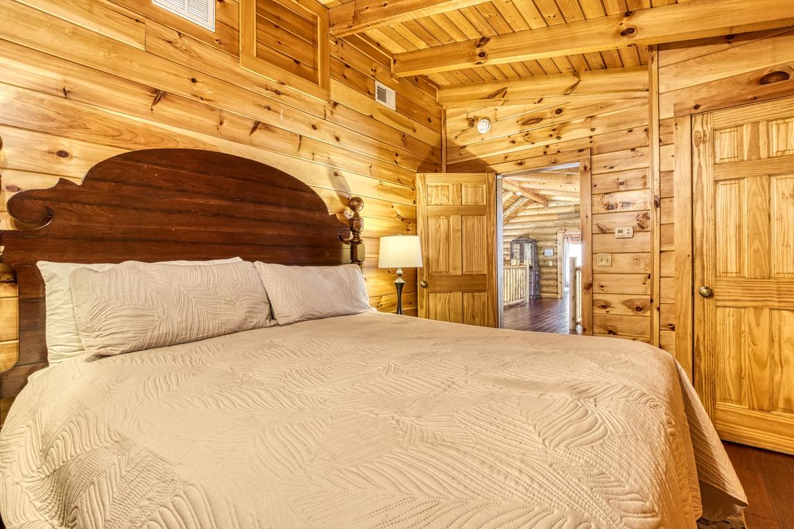 Legend Crest Lodge - New Listing