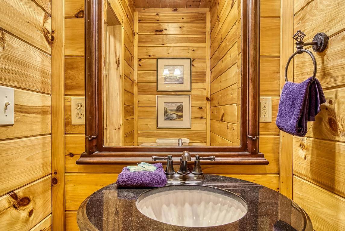 Legend Crest Lodge - New Listing