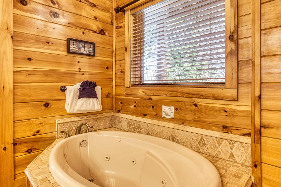 Legend Crest Lodge - New Listing