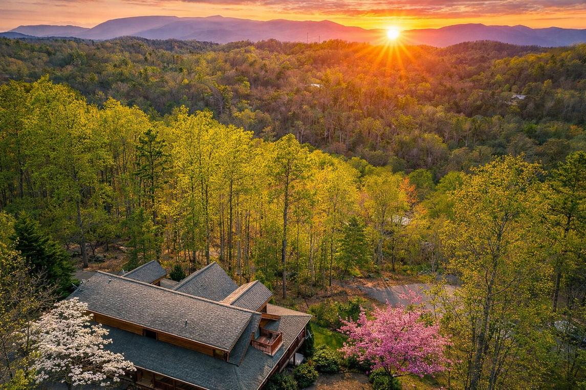 Legend Crest Lodge - New Listing